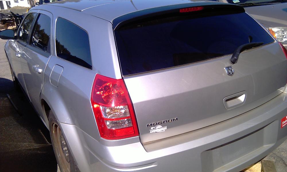 Magnum Rear Window 2008DodgemagnumFV